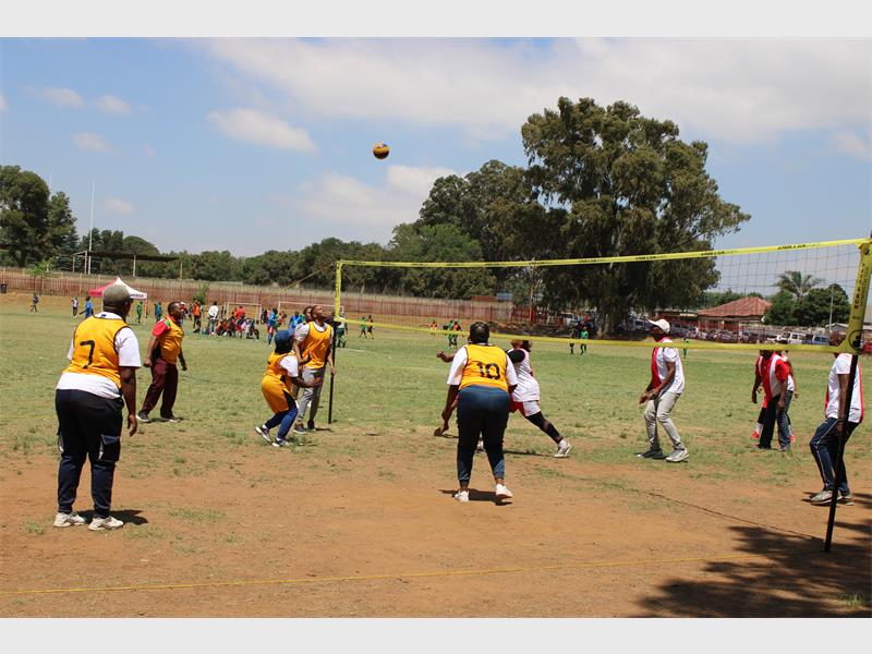 Teachers from schools across Ekurhuleni swapped classrooms for courts and fields during a department-led wellness event at Laerskool Werda.
