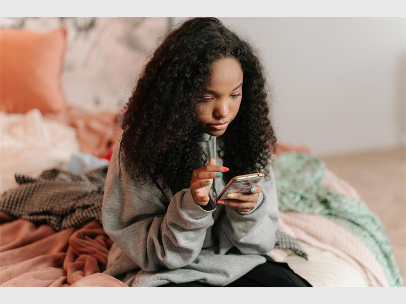 Constant multitasking, endless scrolling and late-night screen time can mimic ADHD. Mental health experts explain how to spot the difference and share practical ways to protect your focus and mental health.