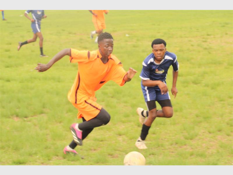 Lion Stars and Mighty Falcons FC braved threatening weather at the Kwa-Thema Sports Complex, delivering a hard-fought contest filled with intensity, missed chances, and tactical discipline from both sides.