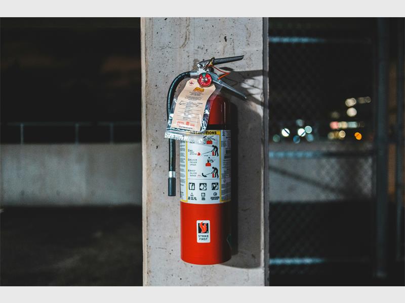 The CoE’s DEMS visited the Kwasa informal settlement to teach residents how to prevent and respond to shack fires and summer-related emergencies.