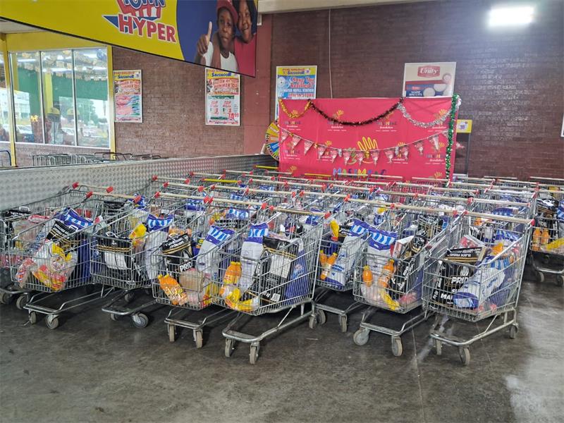 Elderly residents and child-headed homes received Christmas hampers as the Masimong Foundation extended care and hope to the community.