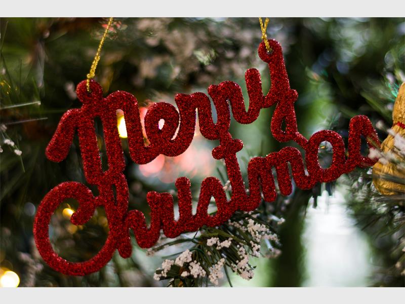 Make it a Christmas to remember, surround yourself with loved ones, joy, and the magic of the season.