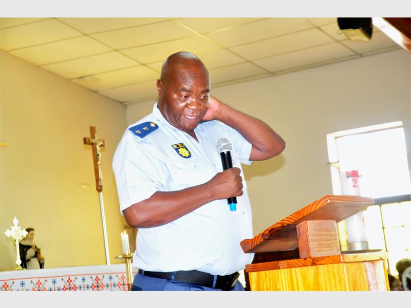 Kwa-Thema church prays for police and security forces