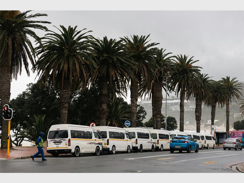 Authorities discontinued 410 vehicles and made 88 arrests in December as part of a province-wide effort to curb illegal transport operations.