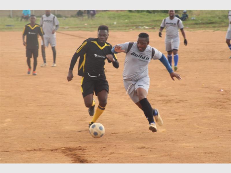 The Kwatsaduza Masters League has launched its new season, with teams eager to win and community leaders calling on parents to support their children, while the league seeks sponsors to strengthen the games.