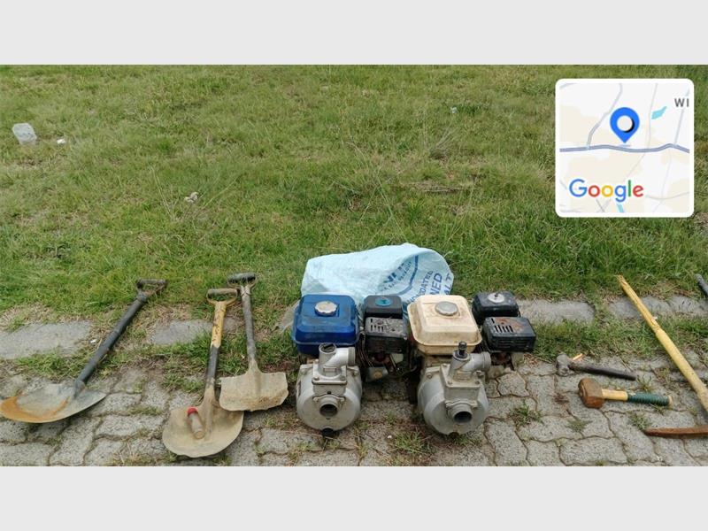 A joint operation by EMPD, SAPS and private security led to the arrest of 33 undocumented foreign nationals at an illegal mining hotspot in Tsakani.