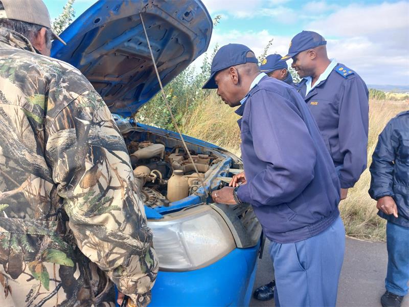 Multi-agency operation cracks down on drugs, illegal outlets and traffic violations.