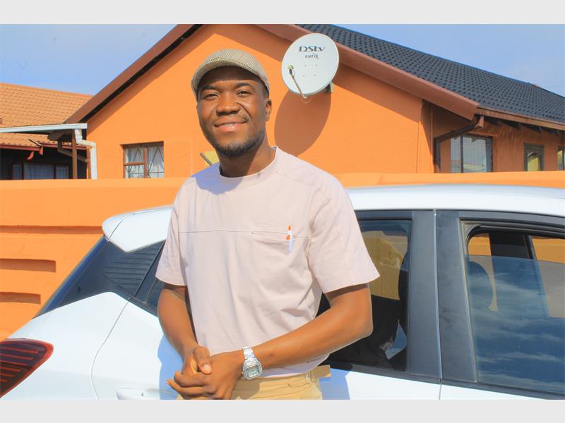After losing his job, Azwindini Mudau chose to build his own future, and now employs seven people while mentoring local youth.