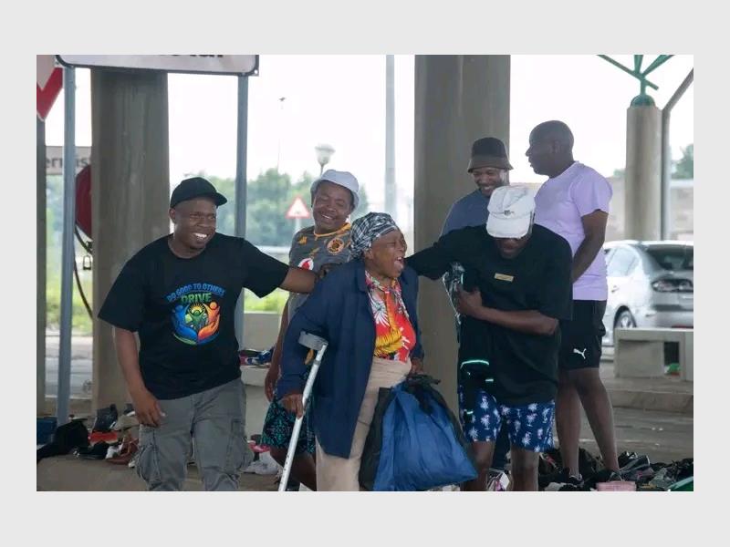 Residents are invited to collect free pre-loved winter clothing and shoes at the Duduza New Taxi Rank as the Do Good to Others Drive continues its mission to support vulnerable community members this winter.