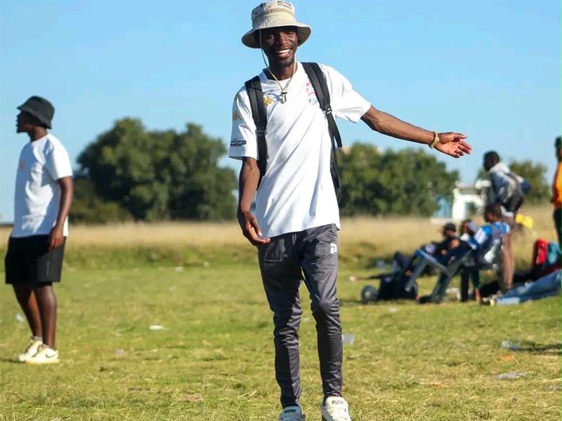 Kwa-Thema coach Vusi ‘Terror’ Zulu of Sanders United FC has strengthened his reputation as a leading youth development mentor after guiding his team to victory at the Nomndayi community festive games, reinforcing his long-term focus on nurturing young football talent.