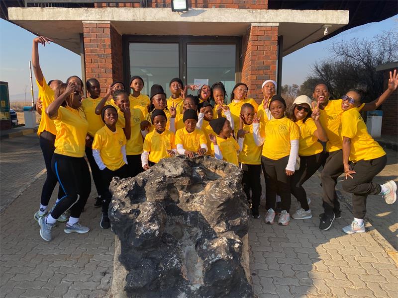 Players swapped the netball court for the hiking trails of Suikerbosrand Nature Reserve, where teamwork, trust and communication took centre stage during a team-building outing.