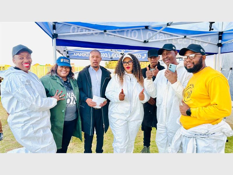 Khalipha Foundation joined forces with various stakeholders to repaint classrooms and clean school grounds to create a more inspiring learning environment for learners.