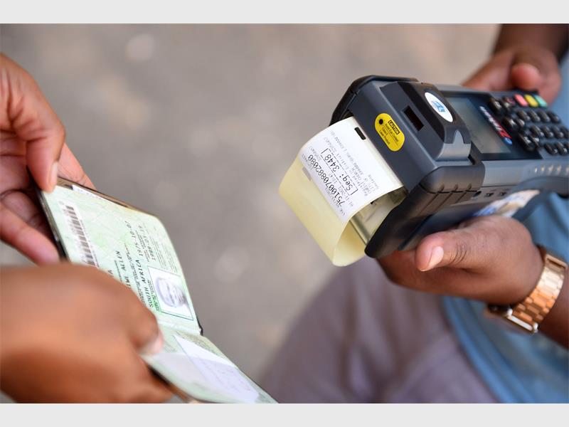 South Africans can now quickly find their nearest participating bank branch to apply for a Smart ID Card using a new online Home Affairs platform.