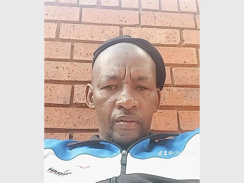 With experience spanning grassroots, women’s football, SAB and ABC Motsepe League football, coach John “Fairhands” Mosia is using his journey to develop players and create opportunities while pursuing his CAF C Licence.