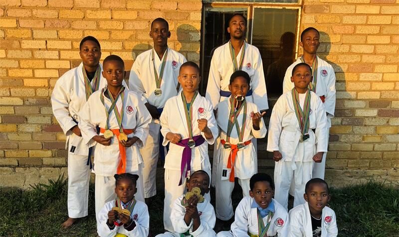 Hirokazo Dojo’s young karate athletes put Tsakani on the map after bringing home a haul of medals at the ISKF National Championships in Pretoria, including three gold medals for national champion Ofentse “Mas Oyama” Makgalemele.