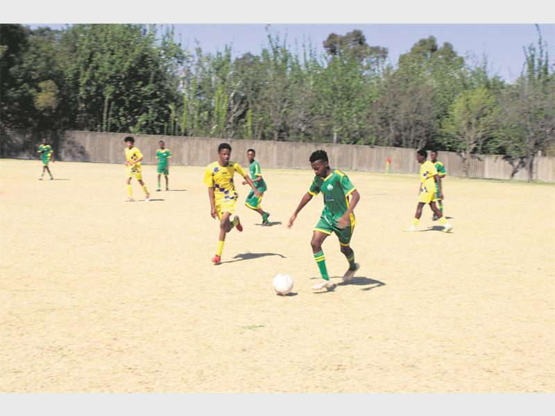 Springs Premier U17 and Alberton Football Club played to a draw in an intense clash at Veritas College.