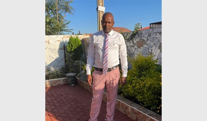 A thorough investigation by a Springs detective linked a suspect to an Eskom substation cable theft through footprint evidence, leading to his conviction.