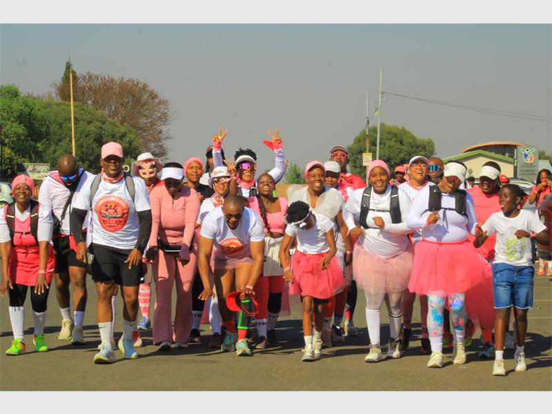 Ama-Gabhadiya Fun Walk held on August 29 in Kwa-Thema observed Women’s month through a pink and white themed walk.