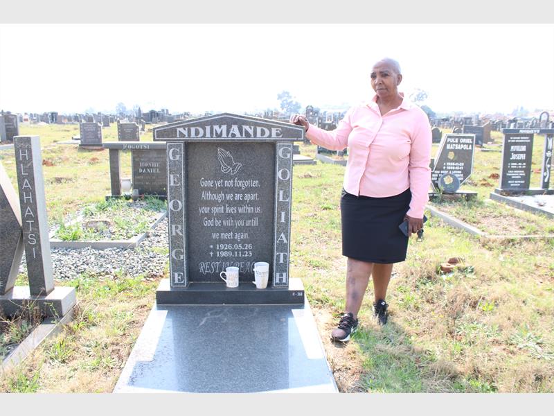 The Magadla family are in need of help to find the family that erected a tombstone on their grandfather’s grave.
