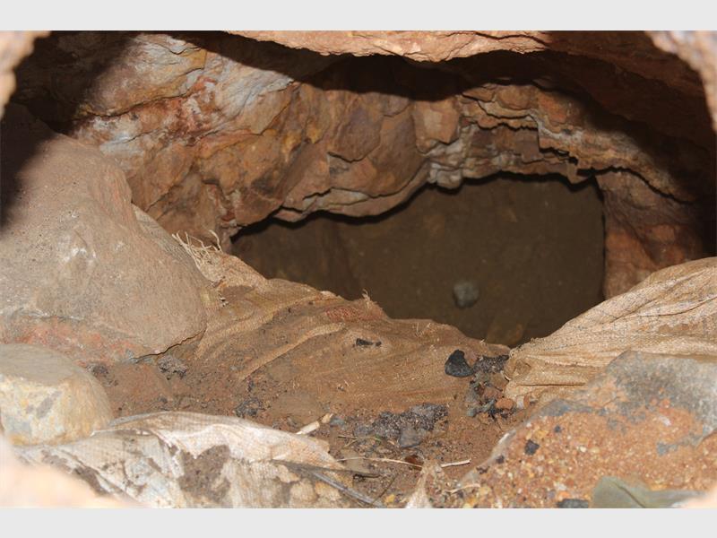 On August 28, 2023, the Boksburg Advertiser reported that the delay had been attributed to a stalemate between the City of Ekurhuleni (CoE) and the Council for Geoscience (CGS) over who should take responsibility for the repairs: the municipality or the provincial Department of Mineral Resources and Energy (DMRE).
