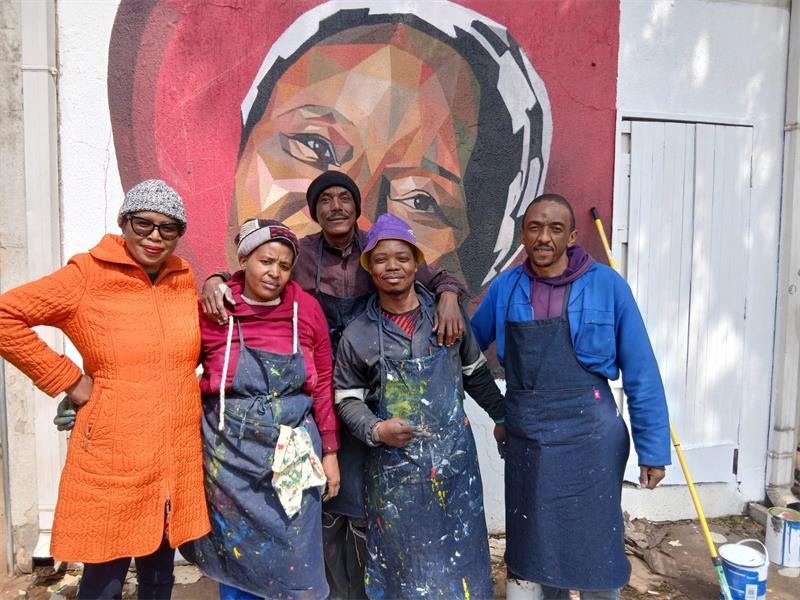 Kwa-Thema artist Jabu Buthelezi has used his latest murals at the Kwa-Thema Civic Centre to celebrate three women from the township who made an impact in music, sport and the fight against apartheid.