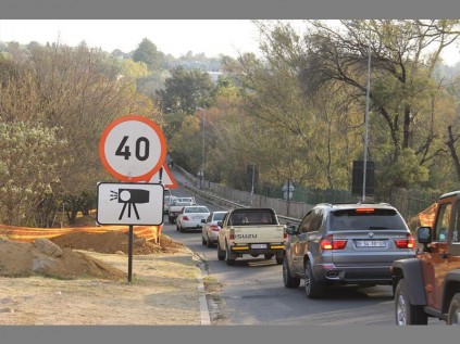 Mind the speed trap… The strictly policed 40km/h speed limit on Kelvin Drive leaves motorists to believe that the traffic department is less worried about safety and more concerned about making money from traffic fines.