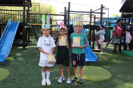 Yaqeen Dolley, Zidane Hans and Narain Vaikunth takes a photograph