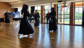 Kendokas compete against each other.