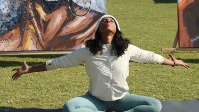 Robyn Rayman shows off different yoga styles during her session.