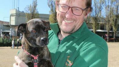 Kevin Stirling with Rex connect. Photo: Duduzile Khumalo