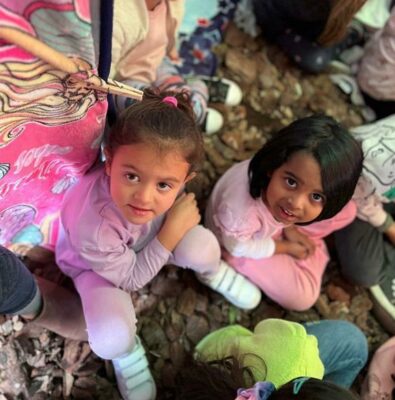 Giuliana Mouyis and Aarya Chetty have fun together.