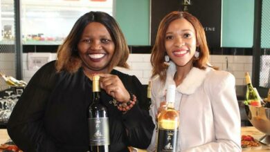 Zaza Nkosi and Tshegofatso Mathe cannot wait to try out different types of wine at the event. Photo: Duduzile Khumalo
