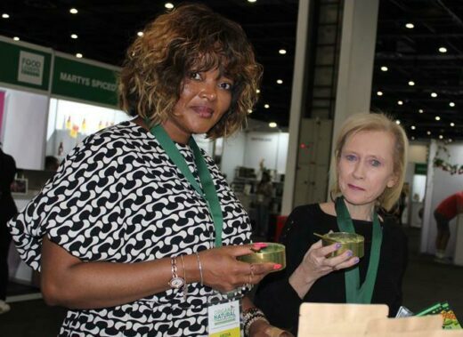 Lebo Letsoalo and Catherine Larkin try different organic tea. Photo: Duduzile Khumalo
