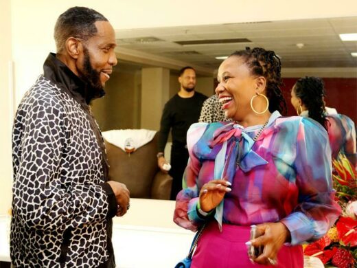 Fihliwe Molefi chats to legendary American RnB singer Freddie Jackson backstage after the multi-award winner performed some of his famous hits like You Are My Lady.