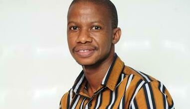 Onkarabile Mokoto writes a book for people who have side hustles.
