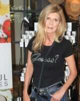 Sarah Tentler brightens the Spring Market with an unmatched natural flair.