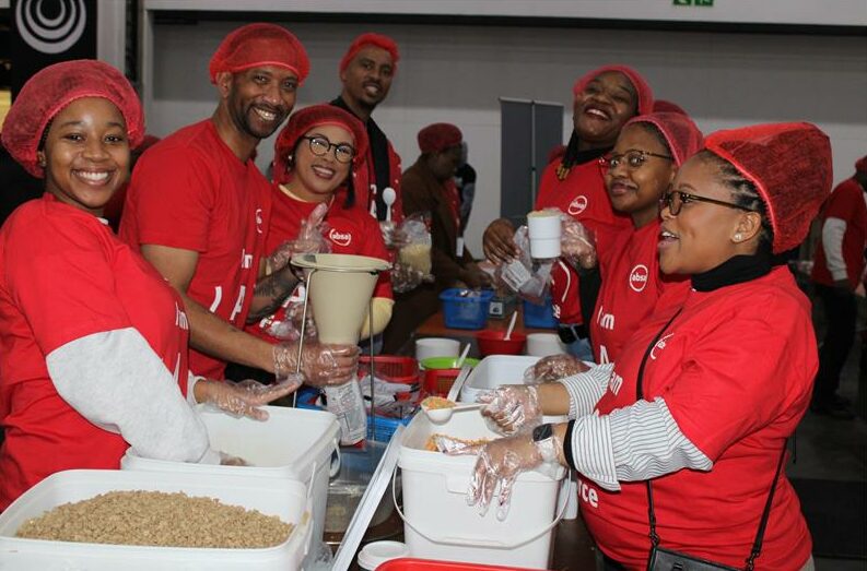 Thousands of volunteers from South Africa’s corporates joined forces, on July 18, to pack nutritious meals that will help preschoolers learn, grow, and thrive.