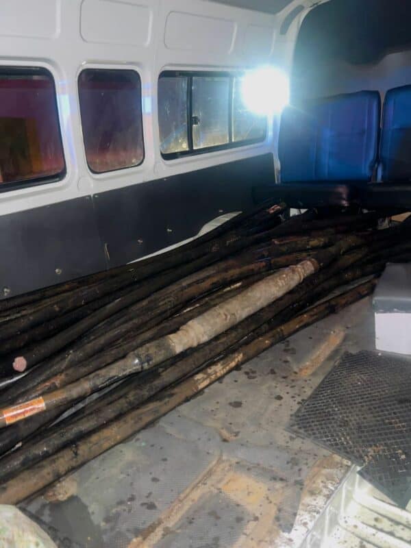 Quick action by vigilant residents, and swift response by JMPD, led to the arrest of three suspects in Bramley, for allegedly stealing cables and tampering with vital infrastructure.