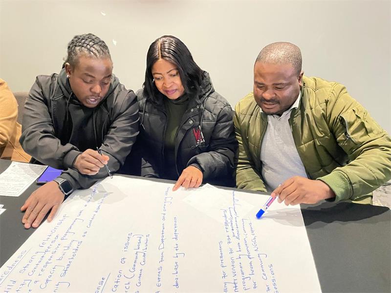 Community media reporters are on the frontlines of public health crises, but they struggle with limited resources and inadequate government engagement. They call for sustained partnerships and better communication to combat mental health stigma and disease outbreaks.