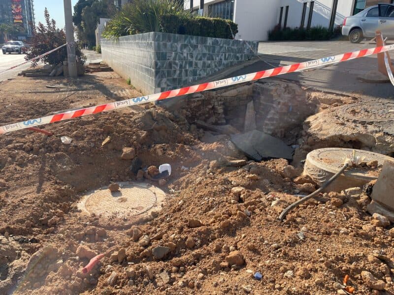 After weeks of disruption, Joburg Water has completed the backfilling process at the 84 Katherine Street excavation site, paving the way for Johannesburg Roads Agency to undertake the final reinstatement work.