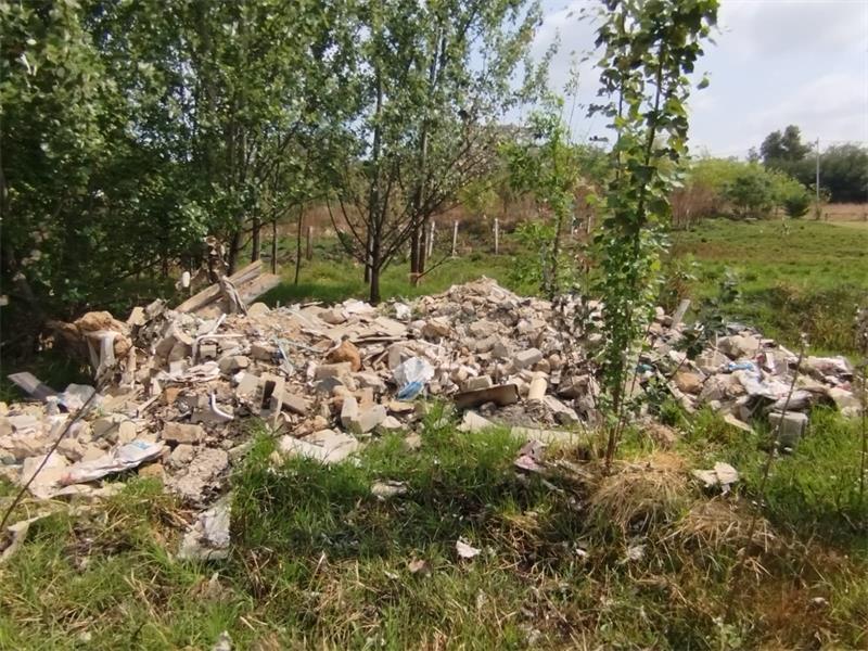 Councillor Lynda Shackelford urges residents to act as eyes on the ground as illegal dumping surges along sensitive ecological zones in Ward 103, with rubble appearing near homes, Scout halls, and popular walking trails.