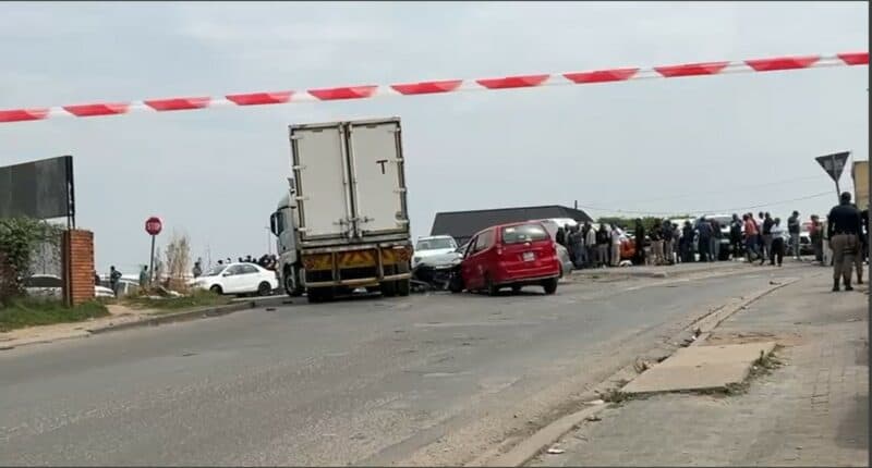 A screenshot from the video where A serious crash involving multiple vehicles occurred at Marlboro Gardens, prompting emergency services.