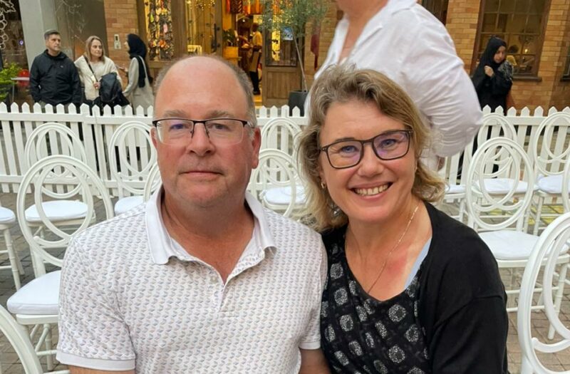 Despite the drizzle, hundreds filled the square in stylish white attire to enjoy a breathtaking concert featuring the Chamber Orchestra of Johannesburg and DJ Courtnaé Paul.