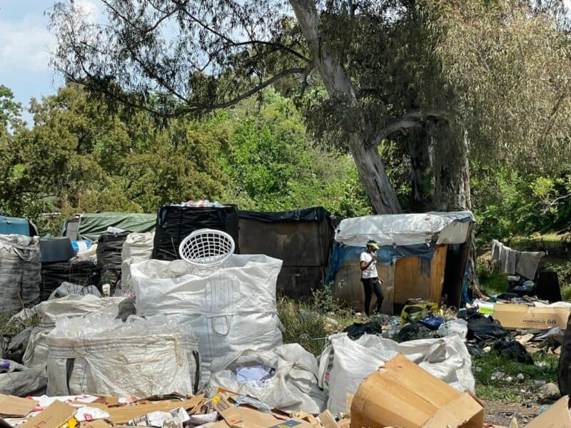 Facing months of environmental degradation, with Johannesburg municipal department’s budget unavailable, residents and businesses have launched the Sandspruit Environmental Renewal Initiative (SERI) to restore and secure the deteriorating Sandspruit River greenbelt.