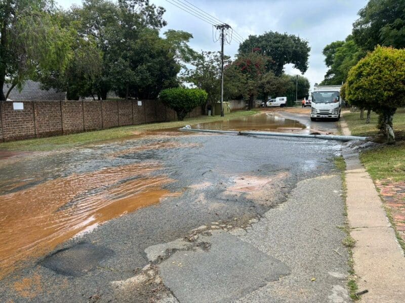A Wendywood homeowner says knee-high water flooded his house after a burst pipe on his street ran for nearly two hours before being shut off.