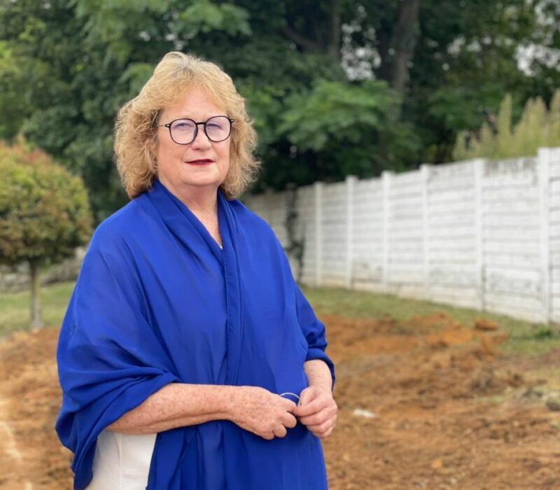 After a major burst left a homeowner flooded and suburbs without water, Ward councillor Lori Coogan is questioning why the repair site was closed so quickly and whether the ageing asbestos cement pipeline is fit to withstand pressure.