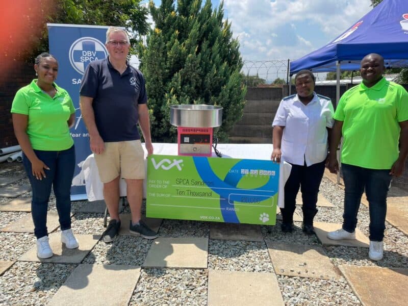 A R10 000 donation and a candy floss machine are set to strengthen outreach programmes and add flavour to future fundraising events at Sandton SPCA.