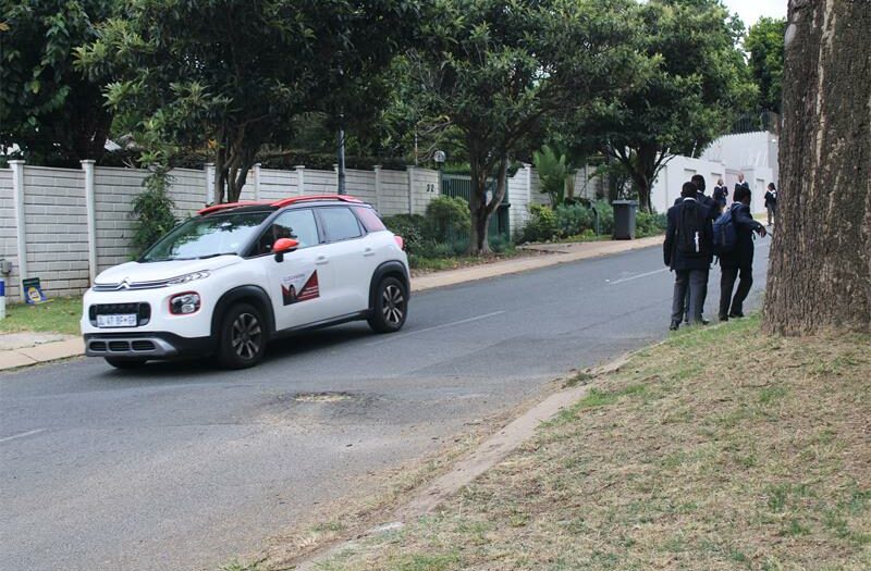 After approximately 95% of motorists were seen swerving into the opposite lane to avoid the raised pothole, Johannesburg City Parks and Zoo says root pruning on Carnation Street is set for next week.