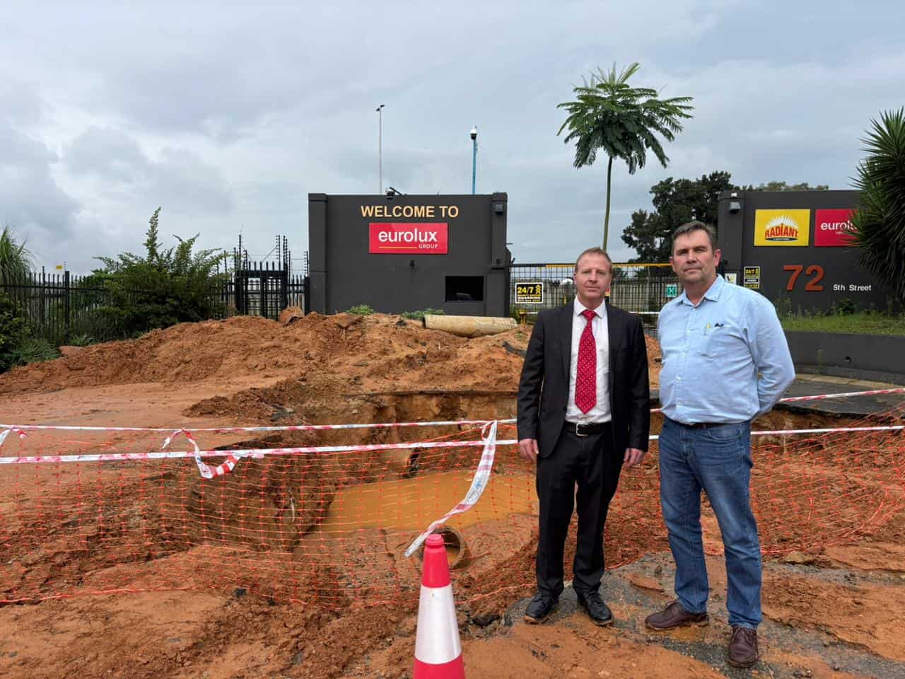 Businesses frustrated as gaping hole on 5th Street in Wynberg remains unrepaired for months