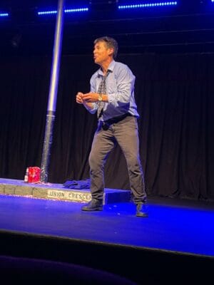 Theatre on the Square stages solo play, The Return of Elvis du Pisanie ...